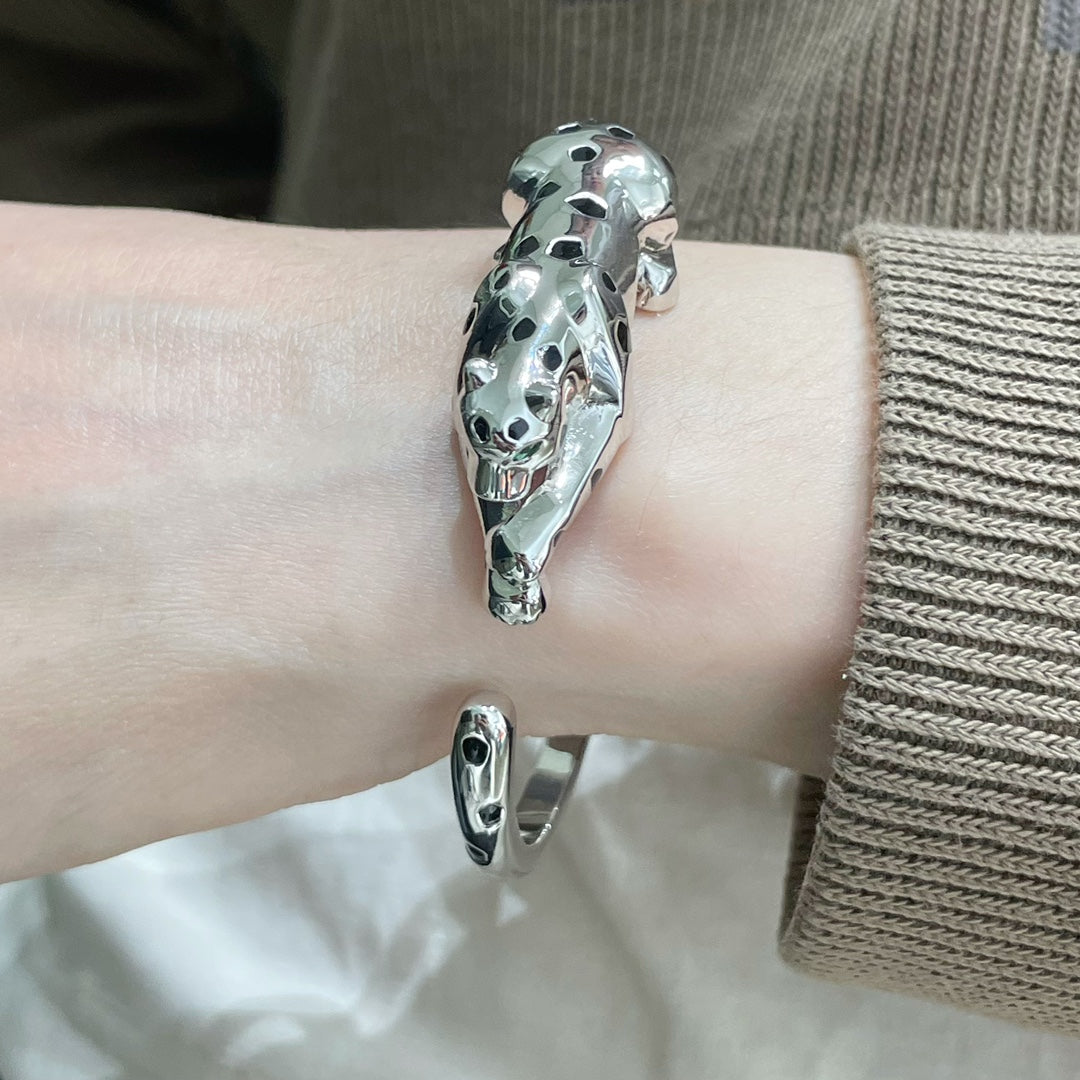 CARTIER PANTHERE SILVER ONYX OPEN BRACELET