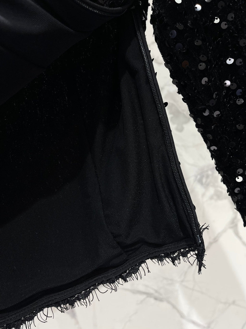 YSL 25S V-NECK TOP STYLE 125
