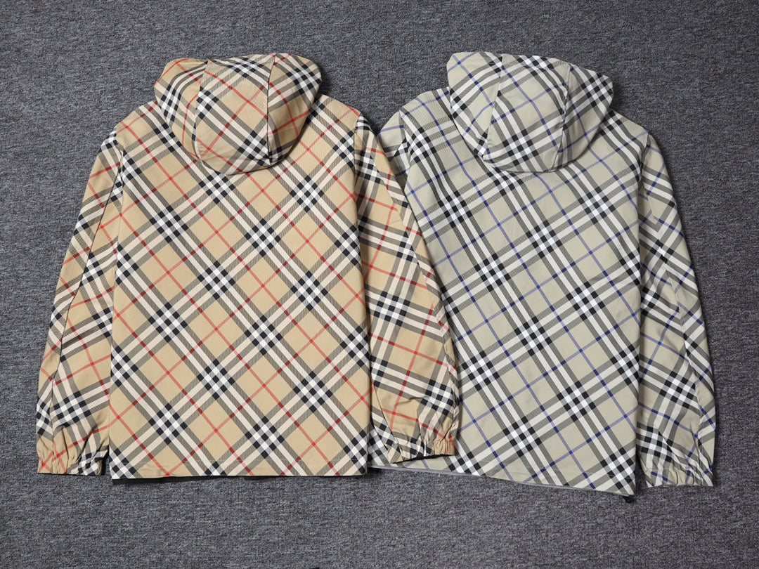 BURBERRY 25S HOODED TRENCH COAT 132
