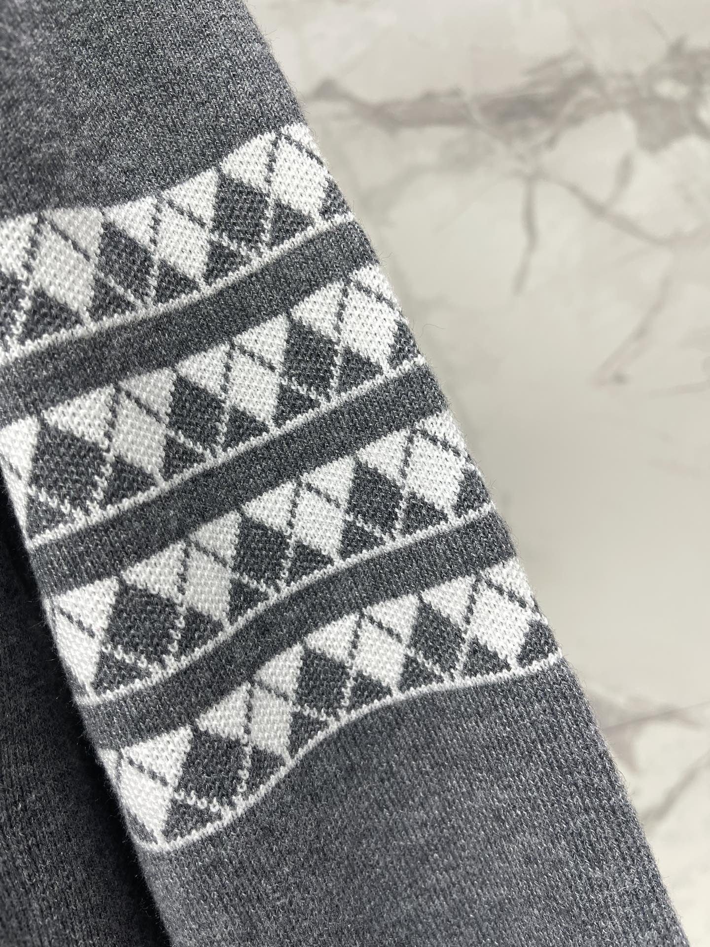 THOM 26S CARDIGAN STYLE 37