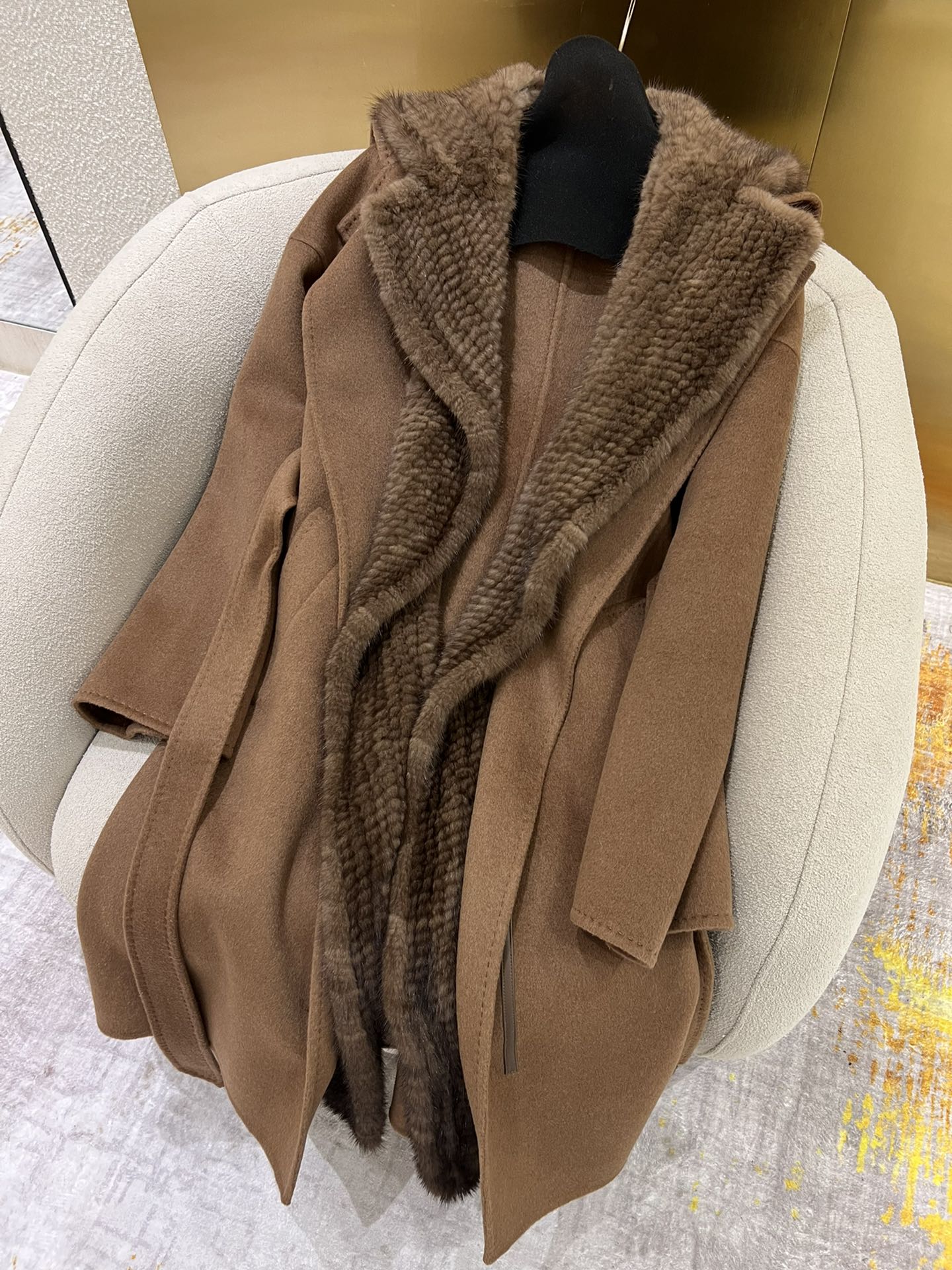 MAX MARA 25S MINK FUR COAT 031
