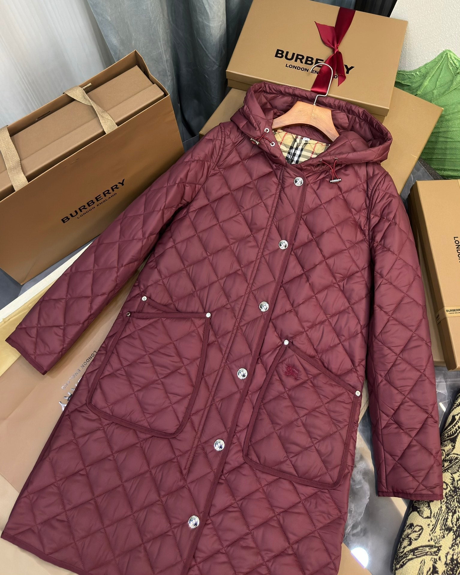 BURBERRY 25S LONG HOODED COAT 064