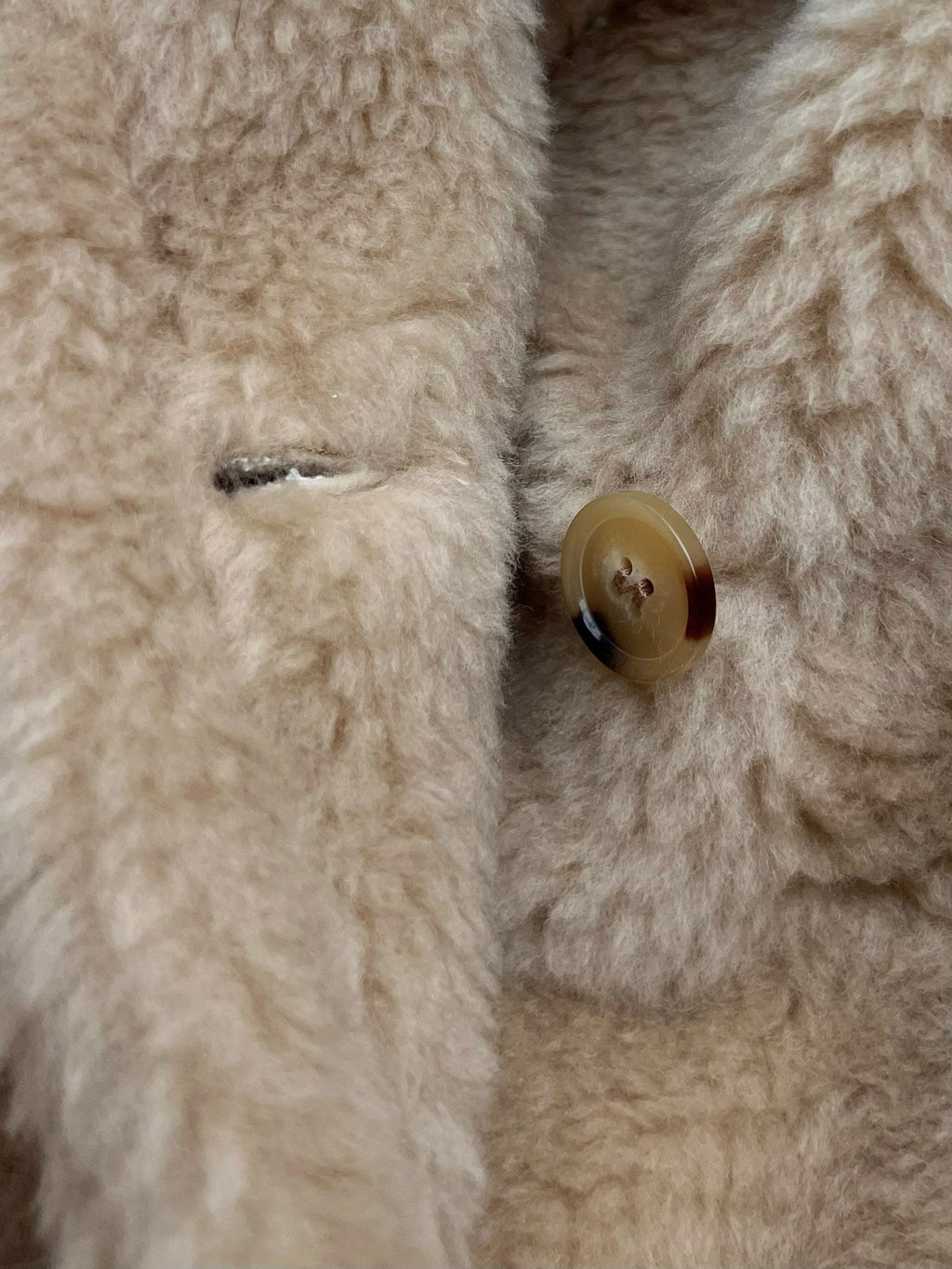 BURBERRY 25S TEDDY BEAR JACKET 0053