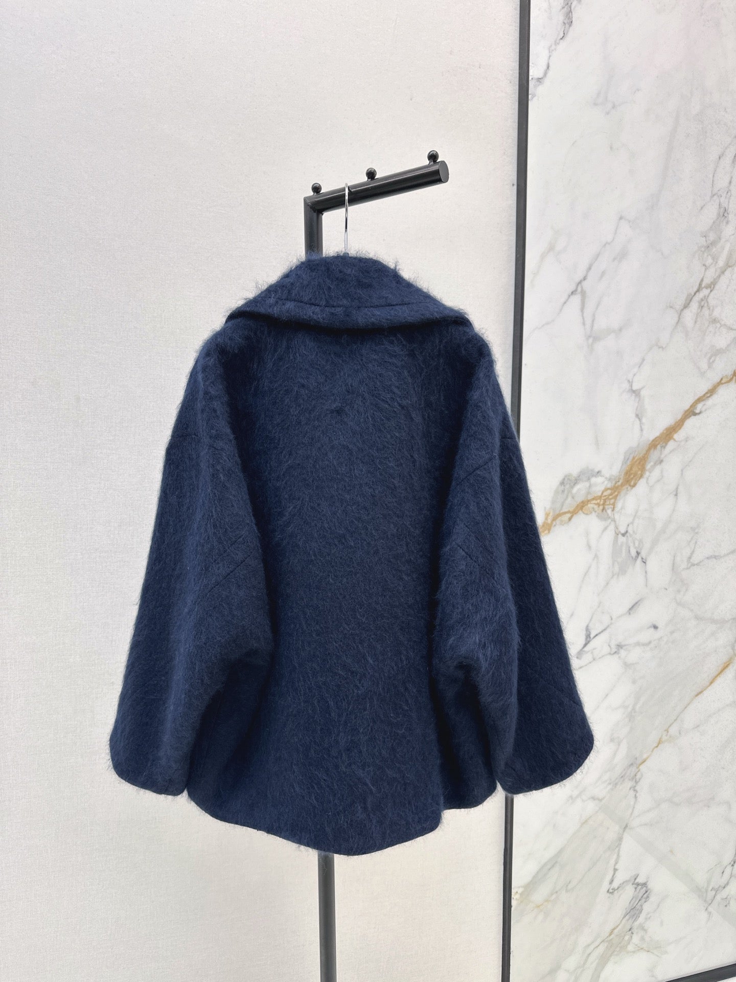 MAX MARA 25S SHORT COAT 111