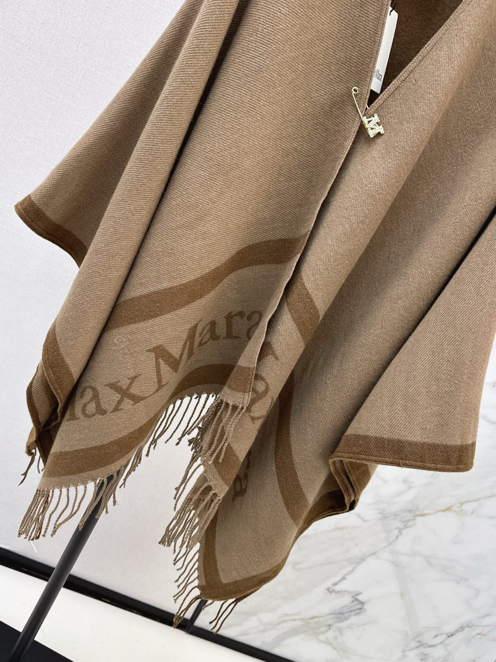 MAX MARA 25S JACQUARD CAPE COAT 009